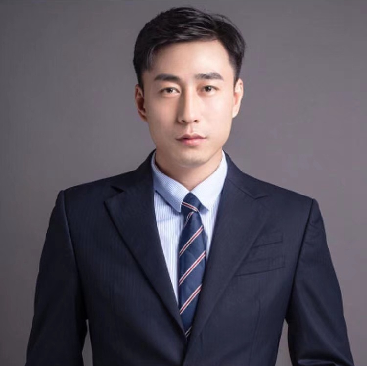 周佳诱 创始人 & 执行董事